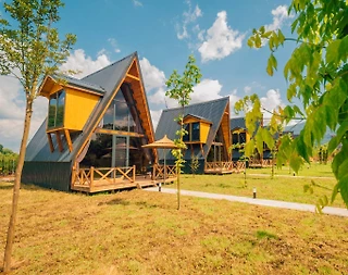 Sapanca Yanık'ta Göz Alıcı Doğada, Kahvaltı Dahil, Konforlu Bungalov - 1