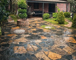 Sapanca Yanık'ta Jakuzili, Özel Havuzlu, Tuğla Villa - 1