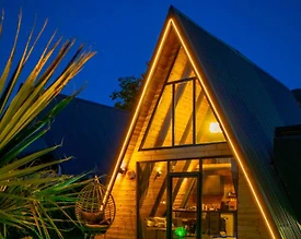 Sapanca Yanık'ta Sakin Konumda, Isıtmalı Havuzlu, Modern Bungalov - 2