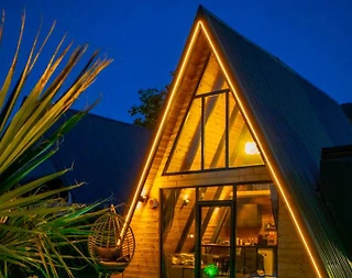 Sapanca Yanık'ta Sakin Konumda, Isıtmalı Havuzlu, Modern Bungalov - 2