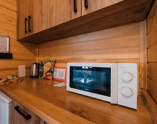 Sapanca Yanık'ta Tesis İçerisinde, Konforlu, 1+0 Ağaç Ev - 5