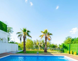 Sapanca Nailiye'de Göl Manzaralı, Isıtmalı Havuzlu, Jakuzili Villa - 1