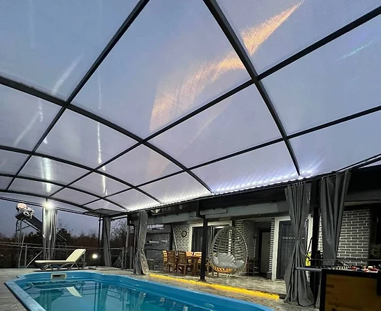 Sapanca'da Ailelere Uygun, Isıtmalı Özel Havuzlu, Konforlu Villa - 1