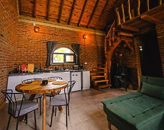 Rüstempaşa'da Balayı Çiftlerine Uygun, Özel Havuzlu, Ferah Taş Ev - 4