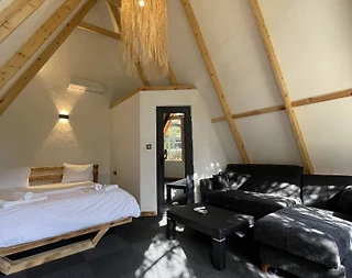 Sapanca Yanık'ta Doğanın İçerisinde, Ortak Havuzlu, Şık Bungalov - 3