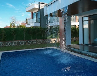 Sapanca Kuruçeşme'de Göl Manzaralı, Isıtmalı Özel Havuzlu, Kiralık Villa - 3