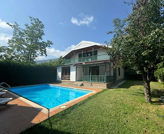 Sapanca'da Doğa İçerisinde, Özel Havuzlu, 10 Kişilik Villa - 1