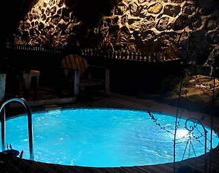 Sapanca'da Eşsiz Doğa Manzaralı, Özel Havuzlu, Kiralık Şık Bungalov - 2