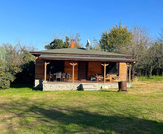 Sapanca Yanık'ta Geniş Bahçeli, 2+1, Konforlu Müstakil Villa - 1