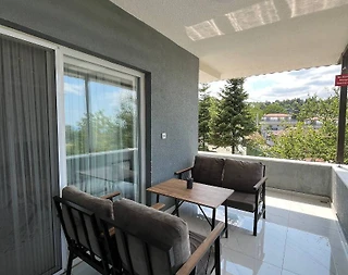 Sapanca'da Geniş Bahçeli, Isıtmalı Havuzlu, Kiralık Müstakil Villa - 5