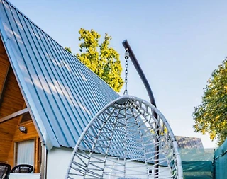 Sapanca Çayiçi'nde Yemyeşil Bahçeli, Isıtmalı Havuzlu, Şık Bungalov - 4