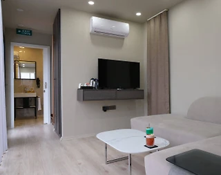 Sapanca'da Göle Sıfır, Isıtmalı Özel Havuzlu, Modern Tiny House - 5