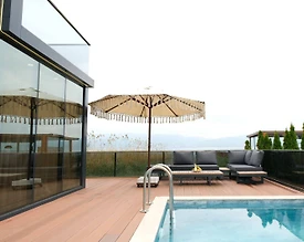 Sapanca'da Göle Sıfır, Isıtmalı Özel Havuzlu, Modern Tiny House - 3