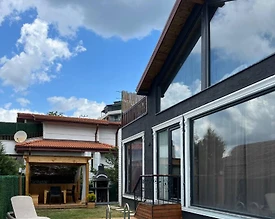 Sapanca'da Göl'de Geniş Ailelere Uygun, Isıtmalı Havuzlu, Ferah Villa - 2