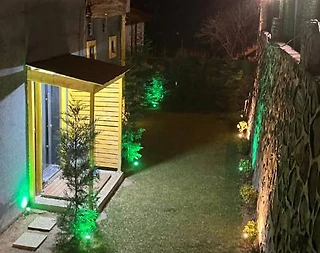 Sapanca'da Göl Manzaralı Ailelere Uygun, Isıtmalı Havuzlu, Geniş Villa - 5