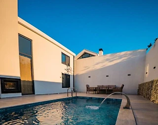 Sapanca Ünlüce'de Huzurlu Doğada, Isıtmalı Özel Havuzlu, Lüks Villa - 3