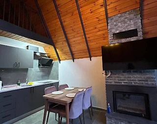 Sapanca'da Panoramik Göl Manzaralı, Özel Havuzlu, Konforlu Bungalov - 4