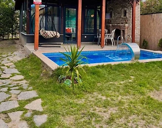 Sapanca Kırkpınar'da Geniş Bahçeli, Özel Havuzlu, Lüks Tiny House - 2