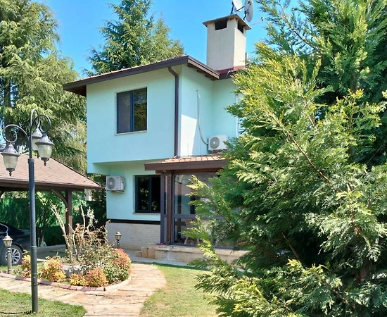 Sapanca'da Kalabalık Gruplara Uygun, Özel Havuzlu, Lüks Villa - 1