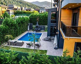 Sapanca Kırkpınar'da Merkezi Konumda, Isıtmalı Havuzlu, Lüks Villa - 2