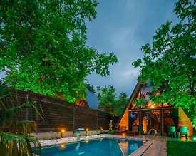 Sapanca Kurtköy'de Eşsiz Doğada, Özel Havuzlu, Kiralık Bungalov - 2