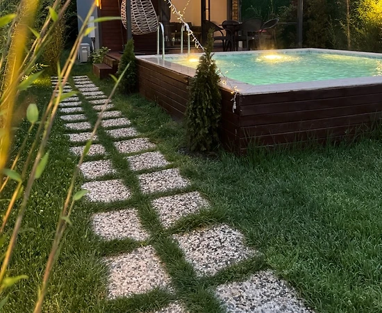 Sapanca Kırkpınar'da Merkezi Konumda, Isıtmalı Havuzlu, Kiralık Bungalov - 1