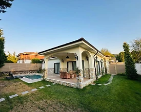 Sapanca Kırkpınar'da Doğayla Baş Başa, Isıtmalı Havuzlu, Kiralık Villa - 3