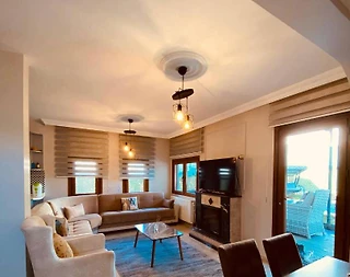 Sapanca Ünlüce'de Doğa İçerisinde, Isıtmalı Havuzlu, Lüks Villa - 5