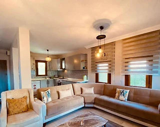 Sapanca Ünlüce'de Doğa İçerisinde, Isıtmalı Havuzlu, Lüks Villa - 4