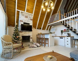 Sapanca Kırkpınar'da Merkezi Konumda, Isıtmalı Havuzlu, 2+1 Bungalov - 3