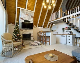 Sapanca Kırkpınar'da Merkezi Konumda, Isıtmalı Havuzlu, 2+1 Bungalov - 3