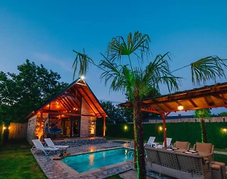 Sapanca Yanık'ta Merkezi Konumda, Isıtmalı Havuzlu, Lüks Bungalov - 3