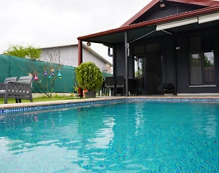 Sapanca'da Enfes Doğa İçerisinde, Özel Havuzlu, Modern Villa - 1