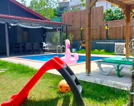 Sapanca'da Enfes Doğa İçerisinde, Özel Havuzlu, Modern Villa - 3