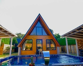 Sapanca Çayiçi'nde Muhteşem Doğada, Isıtmalı Havuzlu, Lüks Bungalov - 2