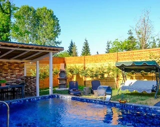 Sapanca Çayiçi'nde Muhteşem Doğada, Isıtmalı Havuzlu, Lüks Bungalov - 4