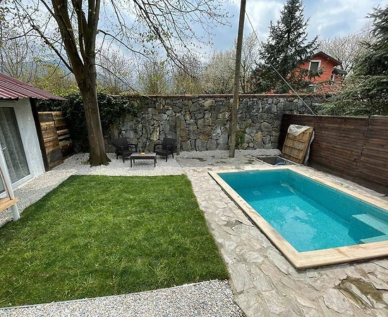 Sapanca Yanık'ta Doğanın İçerisinde, Özel Havuzlu, Modern Villa - 1