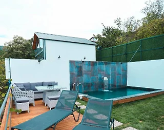 Sapanca Mahmudiye'de Göl Manzaralı, Isıtmalı Havuzlu, Şık Bungalov - 4