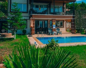 Sapanca'da Panoramik Doğa Manzaralı, Özel Havuzlu, Bahçeli Lüks Villa - 3