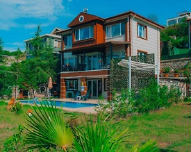 Sapanca'da Panoramik Doğa Manzaralı, Özel Havuzlu, Bahçeli Lüks Villa - 2
