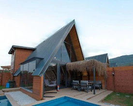 Sapanca Yanık'ta Doğayla İç İçe, Isıtmalı Havuzlu, 4 Kişilik Bungalov - 2