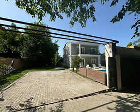 Sapanca Yanık'ta Yemyeşil Bahçeli, Özel Havuzlu, Geniş Villa - 3