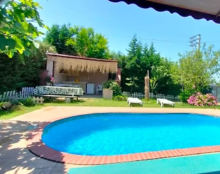 Sapanca'da Yeşillikler İçerisinde, Isıtmalı Havuzlu, 6 Kişilik Villa - 3