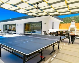 Kaş Sarıbelen'de Doğa İçerisinde, Özel Havuzlu, Oyun Alanlı Villa - 3