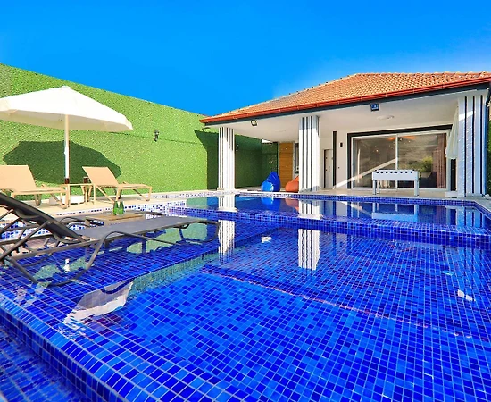 Kaş Sarıbelen'de Doğa İçerisinde, Özel Havuzlu, Lüks Villa - 1