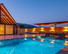 Kaş Sarıbelen'de Gözlerden Uzak Konumda, Özel Havuzlu, 2+1 Bungalov - 2