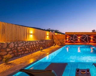 Kaş Sarıbelen'de Gözlerden Uzak Konumda, Özel Havuzlu, 2+1 Bungalov - 4