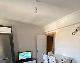 Ayvalık Küçükköy'de Denize Yürüme Mesafesinde, Konforlu, 1+1 Suit - 3