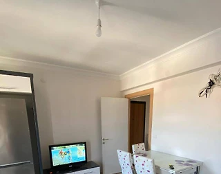 Ayvalık Küçükköy'de Denize Yürüme Mesafesinde, Konforlu, 1+1 Suit - 3