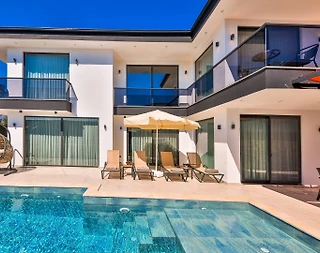 Kaş Yeşilköy'de Geniş Alanlara Sahip, Özel Havuzlu, Kiralık Villa - 3